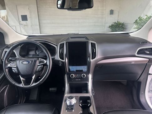 Used 2024 Ford Edge SEL image 33