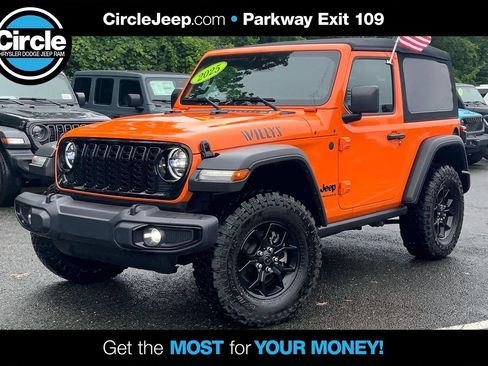 Certified 2025 Jeep Wrangler Sport AWD/4WD image 1