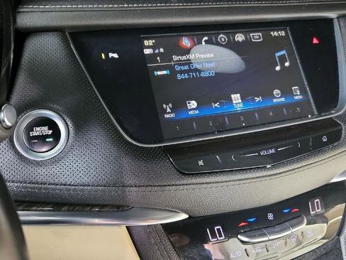 Used 2019 Cadillac XT5 FWD image 17