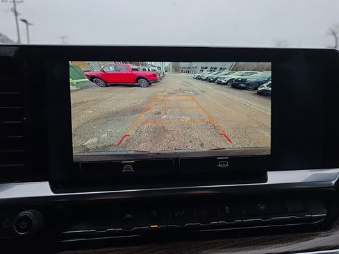 Used 2023 Chevrolet Silverado 1500 LT image 17