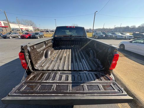 Used 2018 Chevrolet Silverado 1500 LT image 9