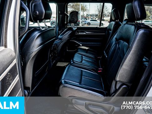 Used 2024 Jeep Wagoneer Series II w/ Flexible Seating Group image 22