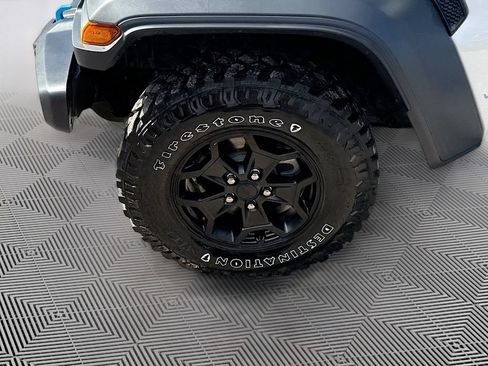 Used 2023 Jeep Wrangler Unlimited AWD/4WD image 35