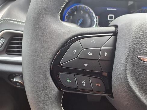 New 2026 Chrysler Pacifica Select w/ S Appearance Package FWD image 42