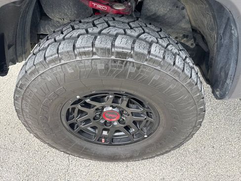 Used 2023 Toyota Tacoma TRD Pro AWD/4WD image 13