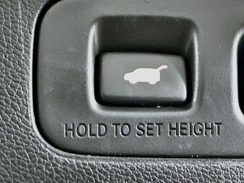 Used 2020 Honda CR-V Touring image 32