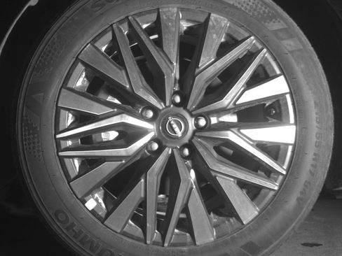 Used 2025 Nissan Altima 2.5 SV image 12