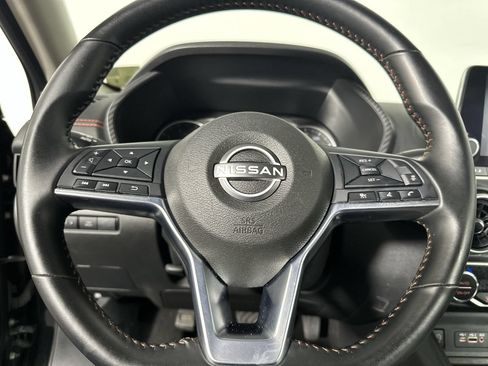 Used 2025 Nissan Sentra SR FWD image 6