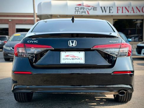 Used 2022 Honda Civic Sport image 4
