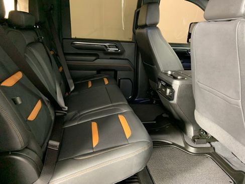 Used 2024 GMC Sierra 2500 AT4 w/ AT4 Premium Plus Package image 14