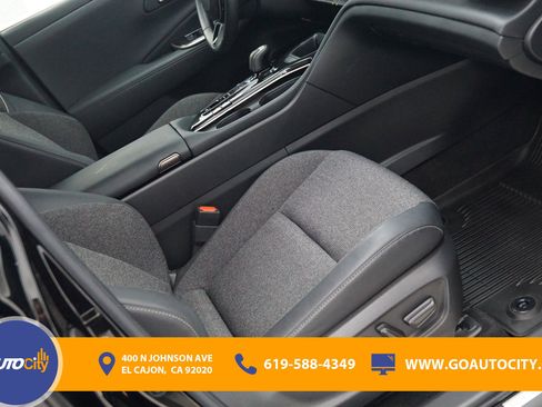 Used 2024 Toyota Crown XLE image 8