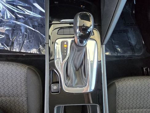 Used 2019 Buick Regal Preferred AWD/4WD image 17