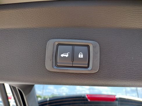 New 2025 Mitsubishi Outlander SE image 27