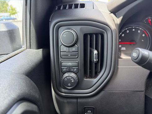 Used 2025 Chevrolet Silverado 2500 Custom AWD/4WD image 18