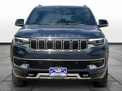 Used 2025 Jeep Wagoneer L Series III w/ Premium Group I AWD/4WD image 5