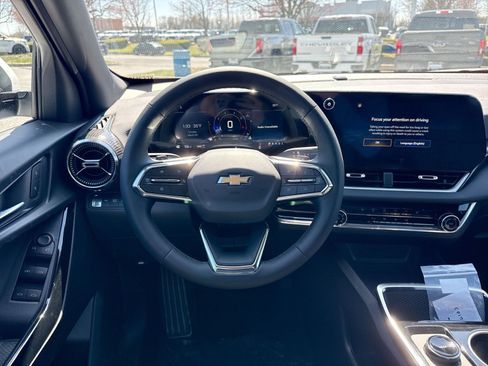 New 2026 Chevrolet Equinox LT image 15