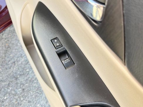 Used 2013 Honda Accord EX-L image 49