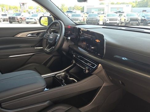 New 2026 Chevrolet Traverse LT w/ Driver Confidence Package image 19