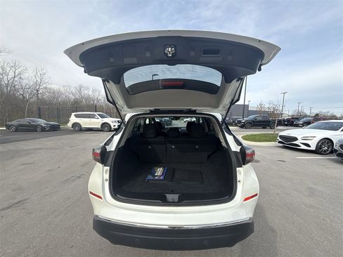 Used 2023 Nissan Murano S image 22