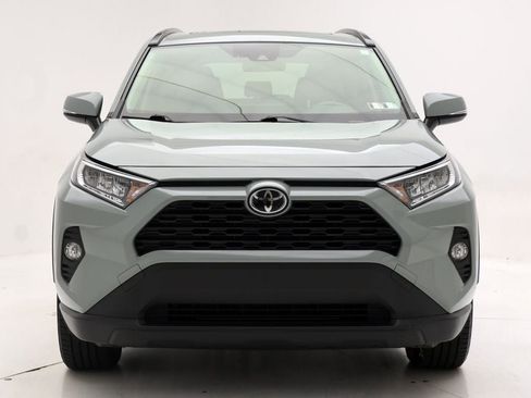Used 2020 Toyota RAV4 XLE Premium AWD/4WD image 4