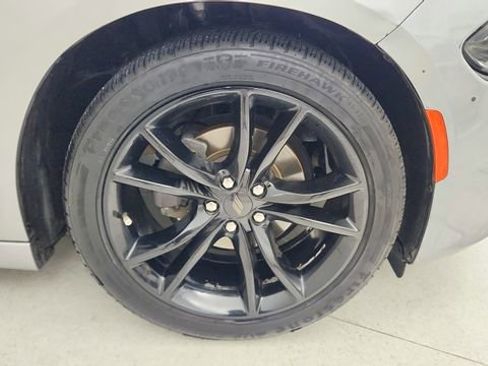 Used 2017 Dodge Charger SXT w/ Plus Group RWD image 26