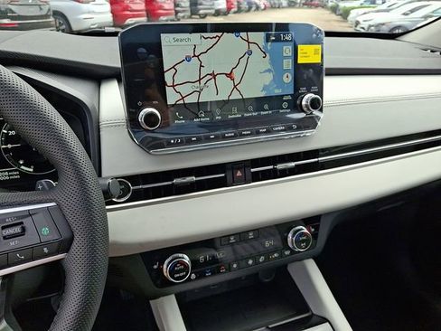 New 2025 Mitsubishi Outlander SEL image 13