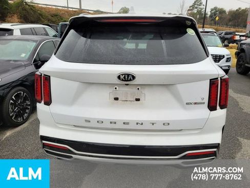 Used 2021 Kia Sorento EX w/ Panoramic Sunroof Package image 18