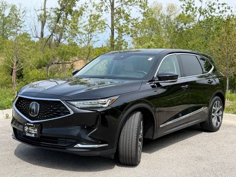 Used 2023 Acura MDX SH-AWD w/ Technology Package image 3