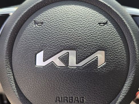 Used 2024 Kia Forte LXS image 28