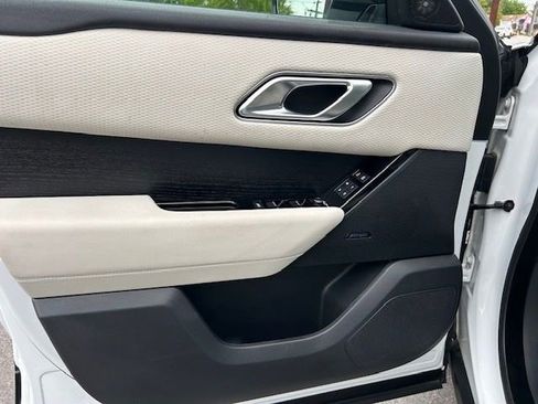 Used 2022 Land Rover Range Rover Velar R-Dynamic S AWD/4WD image 21