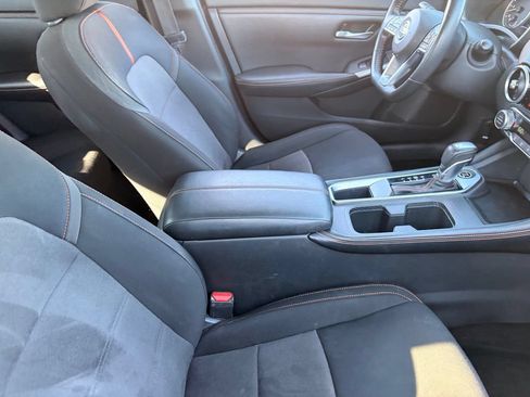 Used 2022 Nissan Sentra SR w/ Electronics Package FWD image 14