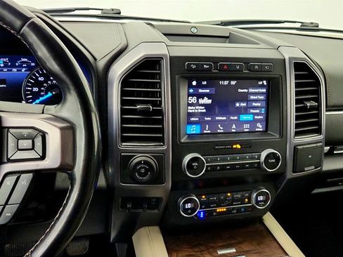 Used 2019 Ford Expedition Platinum AWD/4WD image 18