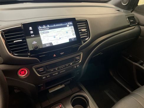 Used 2022 Honda Passport TrailSport image 32