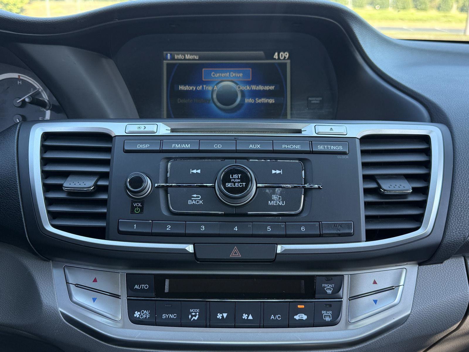 Used 2013 Honda Accord LX image 28