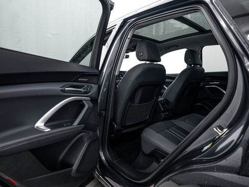 Certified 2025 Audi Q5 Premium Plus w/ Premium Plus AWD/4WD image 17