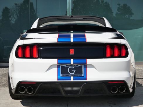 Used 2018 Ford Mustang Shelby GT350R w/ GT350R Equipment Group 920A image 8