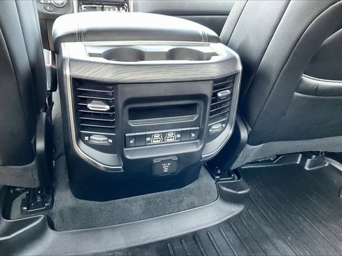 Used 2024 RAM 1500 Laramie AWD/4WD image 13