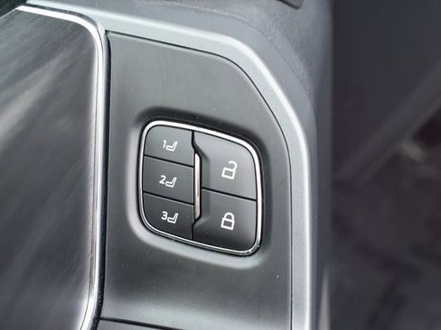 Used 2024 Ford F150 Lightning Lariat image 16