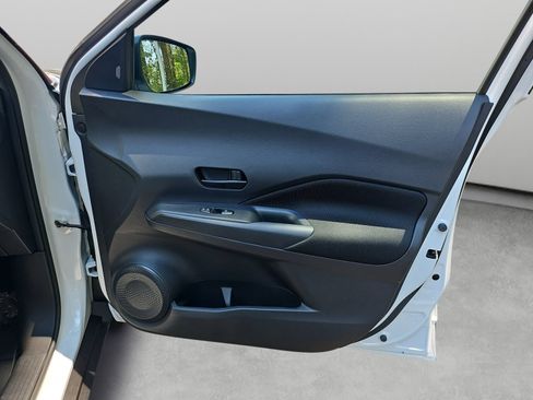 Used 2025 Nissan Kicks Play S FWD image 36