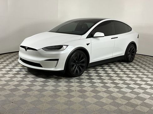 Used 2022 Tesla Model X image 1