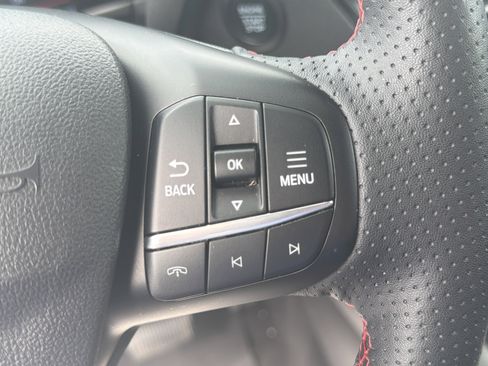 Certified 2025 Ford Escape ST-Line Select AWD/4WD image 19