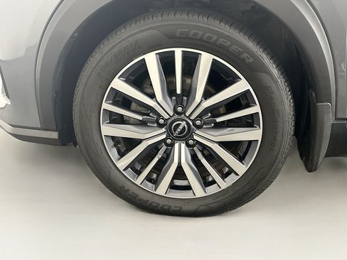 Used 2023 Nissan Kicks SV FWD image 11