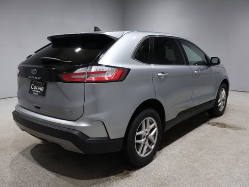 Used 2024 Ford Edge SEL image 2