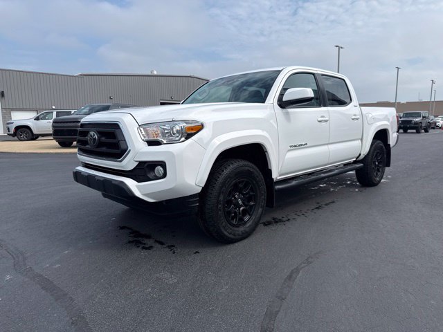 Certified 2020 Toyota Tacoma SR5 AWD/4WD image 3