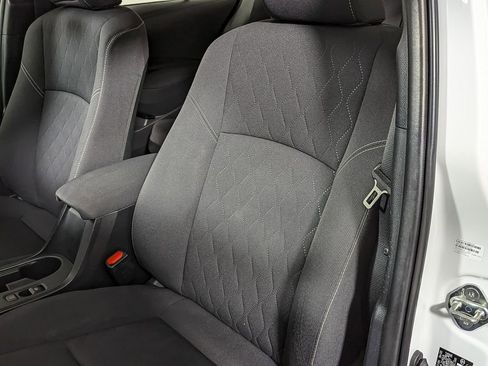 Used 2023 Toyota Corolla LE image 17