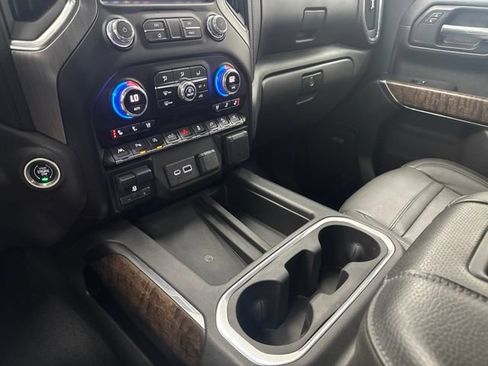 Used 2021 GMC Sierra 1500 Denali w/ Denali Ultimate Package AWD/4WD image 24