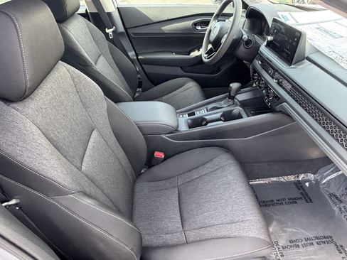 Used 2026 Honda Accord SE image 9