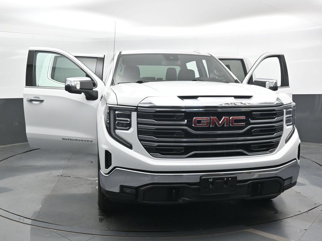 Used 2025 GMC Sierra 1500 SLT AWD/4WD image 46