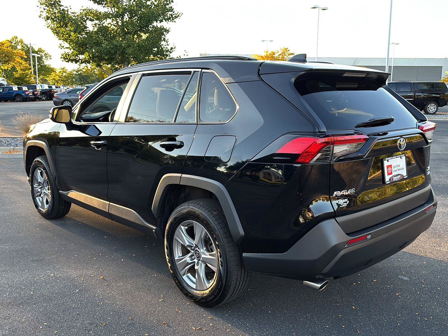 Used 2025 Toyota RAV4 XLE AWD/4WD image 14
