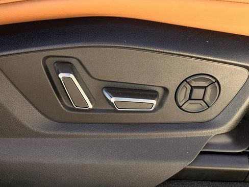 Used 2023 Audi RS Q8 image 24